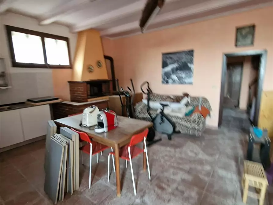 Immagine 12 di Appartamento in vendita  a Asciano