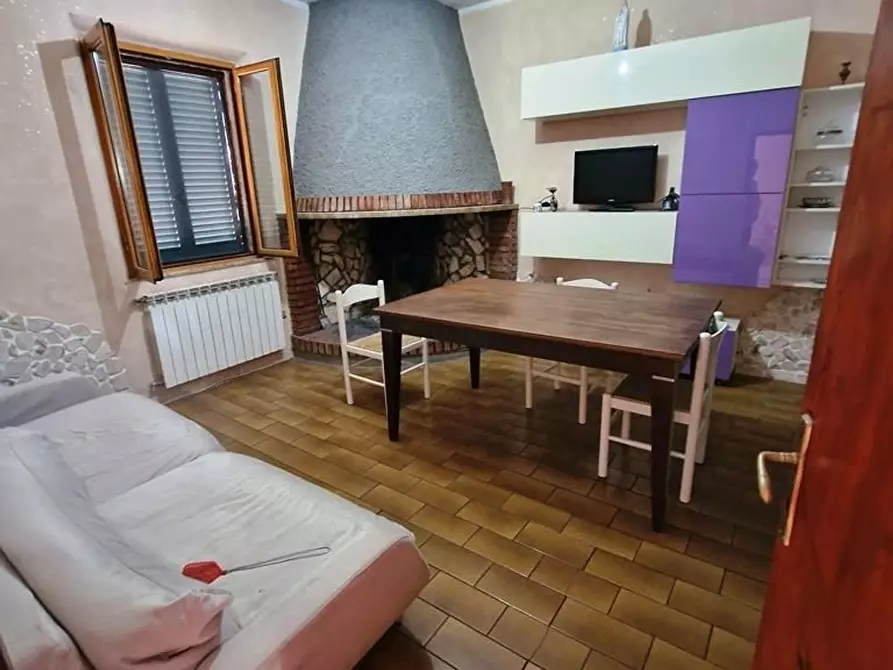 Immagine 2 di Appartamento in vendita  a Asciano