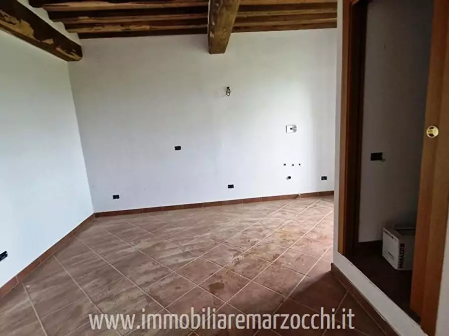 Immagine 2 di Appartamento in vendita  a Asciano