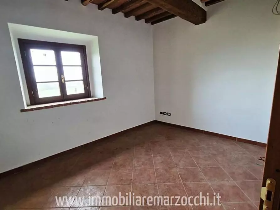 Immagine 10 di Appartamento in vendita  a Asciano