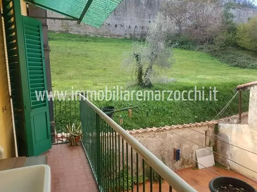 Immagine 15 di Appartamento in vendita  a Siena