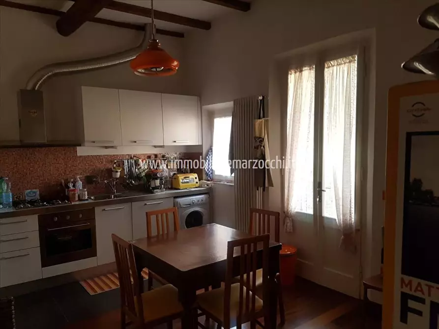 Immagine 4 di Appartamento in vendita  a Siena
