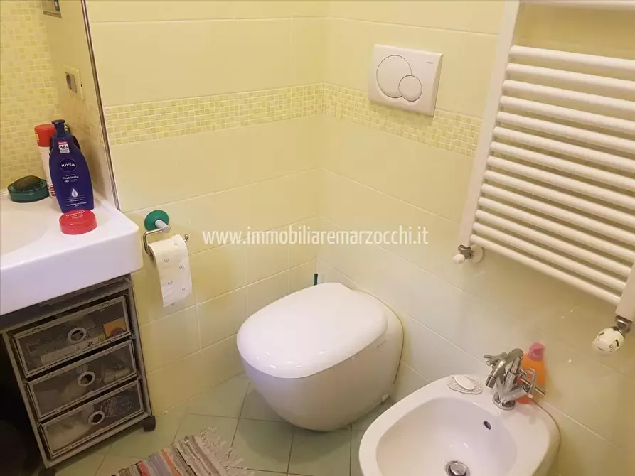 Immagine 12 di Appartamento in vendita  a Siena