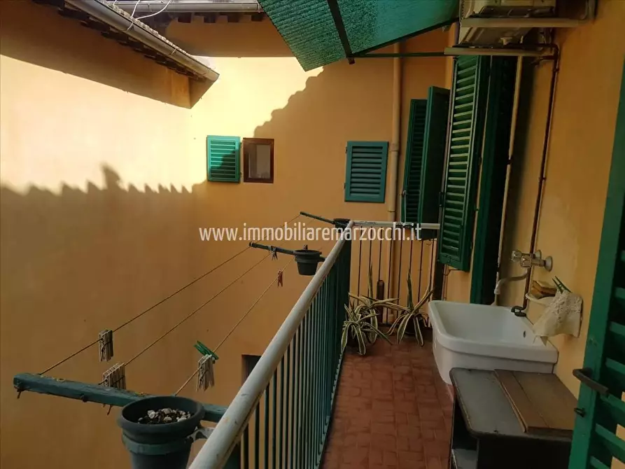 Immagine 5 di Appartamento in vendita  a Siena