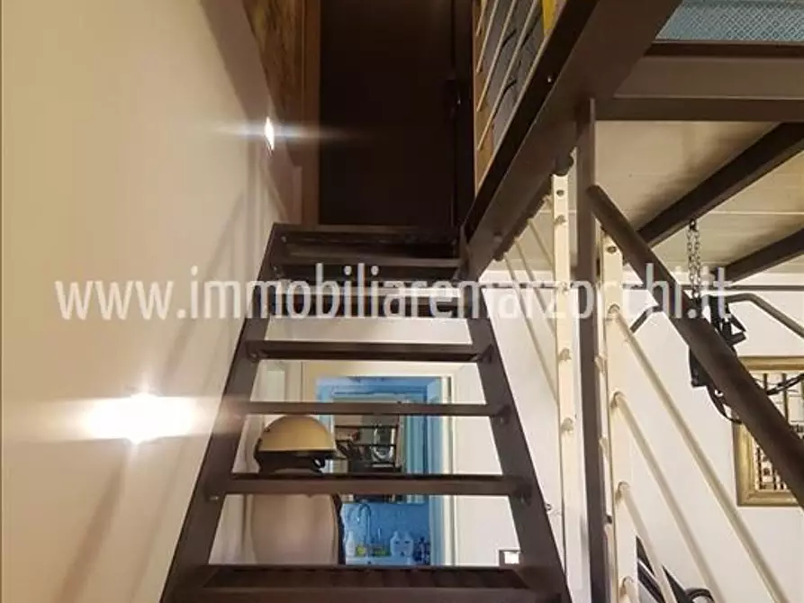 Immagine 7 di Appartamento in vendita  a Siena