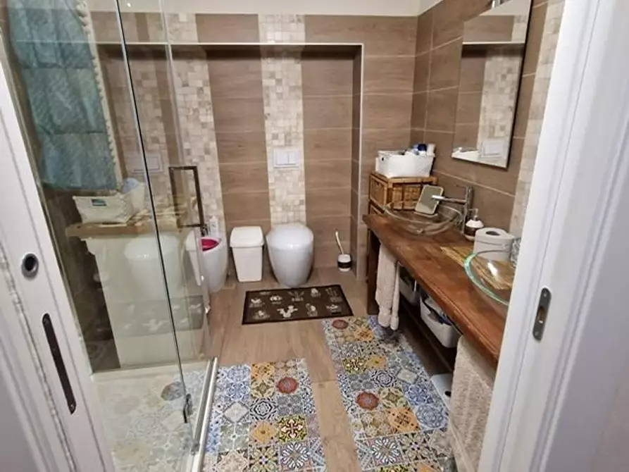 Immagine 5 di Appartamento in vendita  a Siena