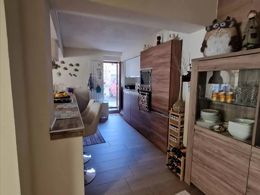 Immagine 12 di Appartamento in vendita  a Siena