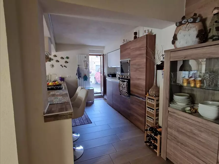 Immagine 3 di Appartamento in vendita  a Siena