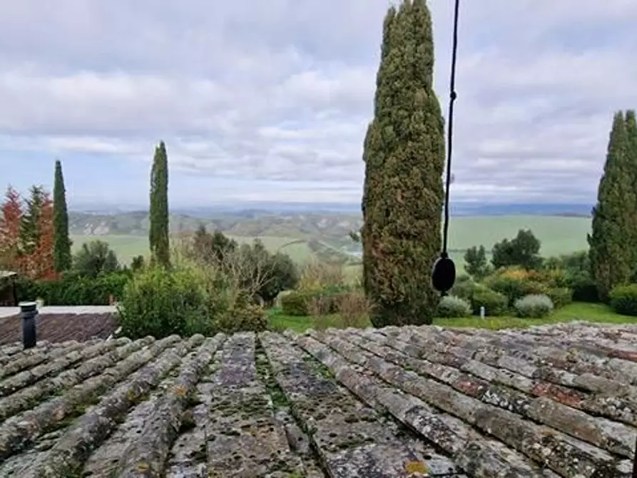 Immagine 11 di Villa in vendita  a Asciano