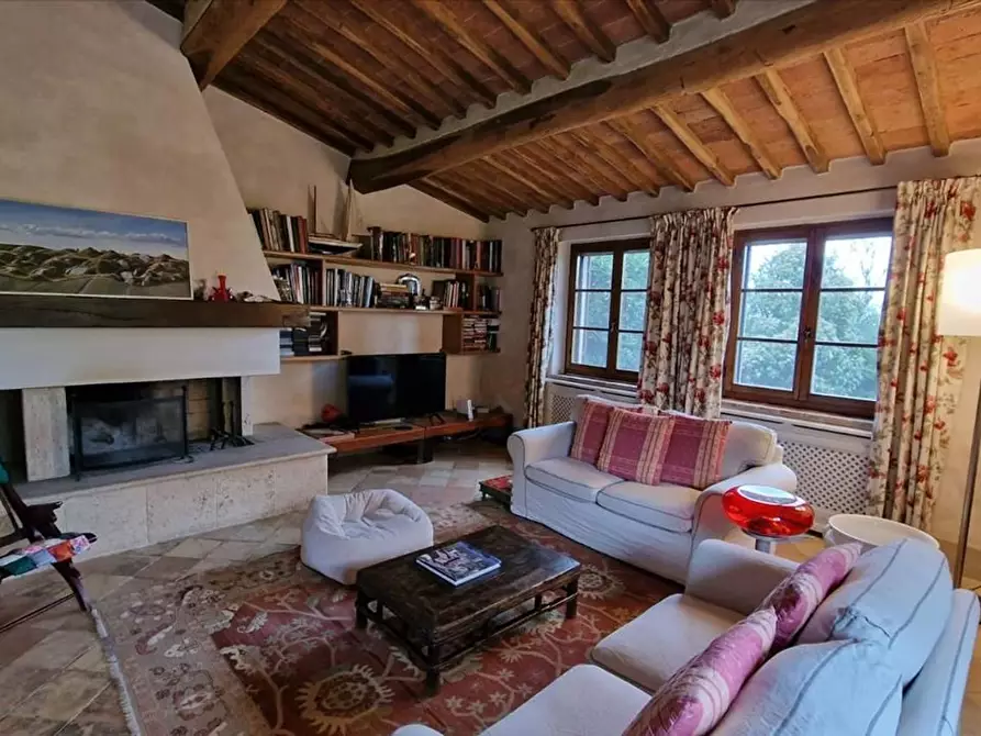 Immagine 22 di Villa in vendita  a Asciano