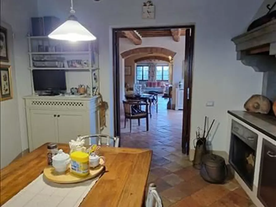 Immagine 23 di Villa in vendita  a Asciano