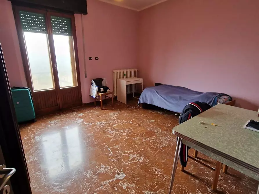 Immagine 15 di Appartamento in vendita  a Siena