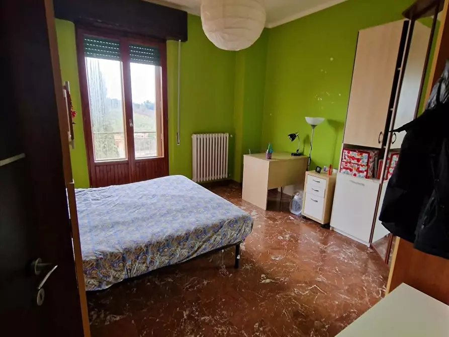 Immagine 5 di Appartamento in vendita  a Siena