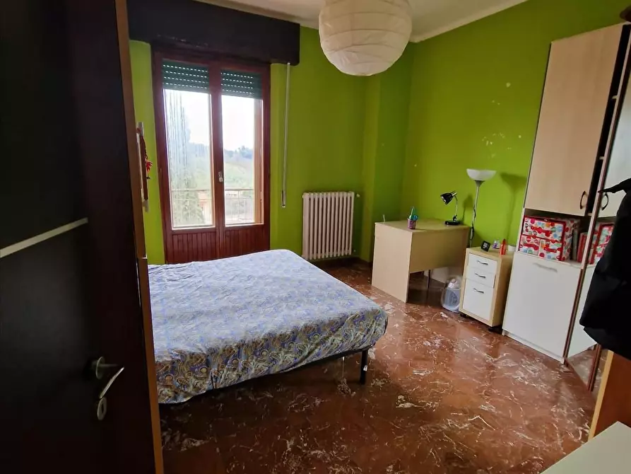 Immagine 14 di Appartamento in vendita  a Siena