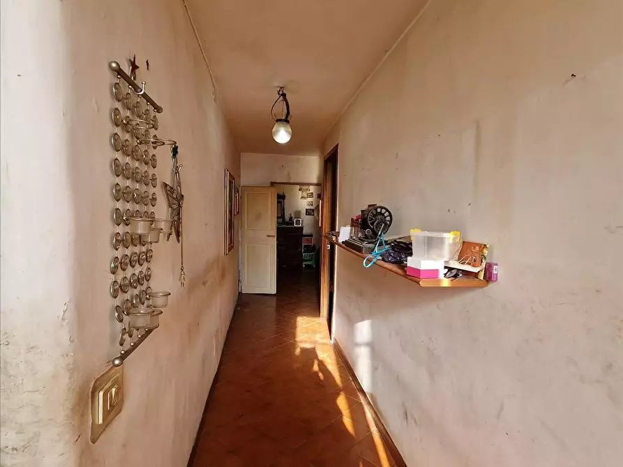 Immagine 7 di Appartamento in vendita  a Siena