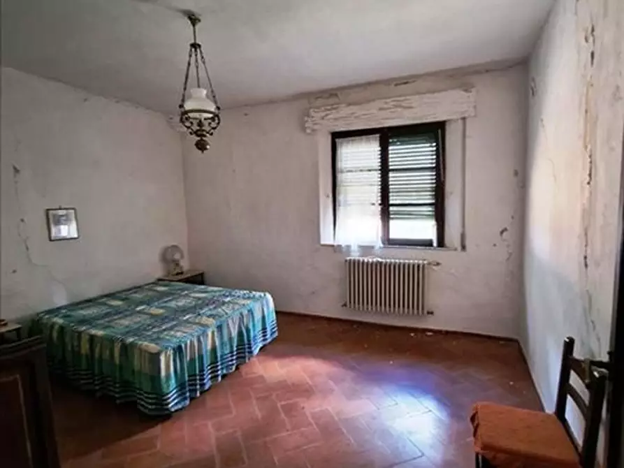 Immagine 11 di Villa in vendita  a Buonconvento