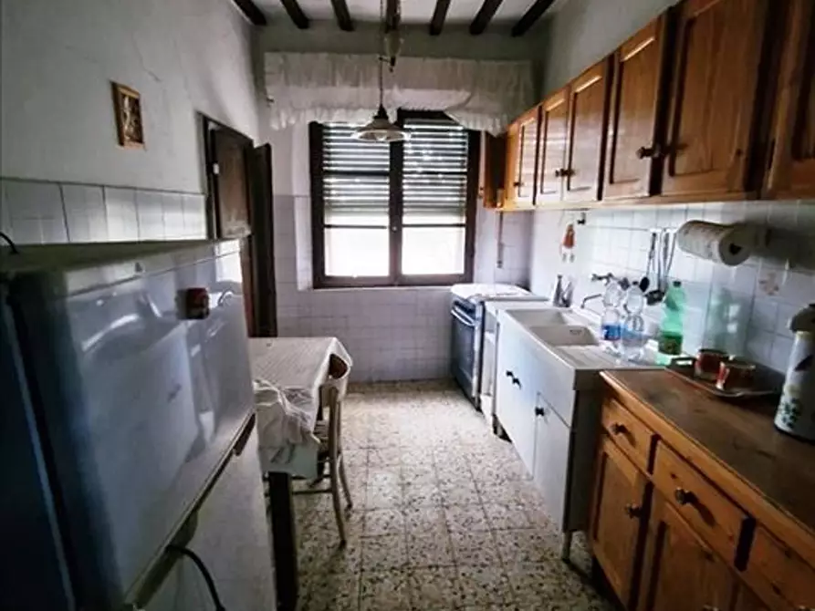 Immagine 5 di Villa in vendita  a Buonconvento