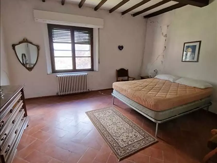 Immagine 9 di Villa in vendita  a Buonconvento