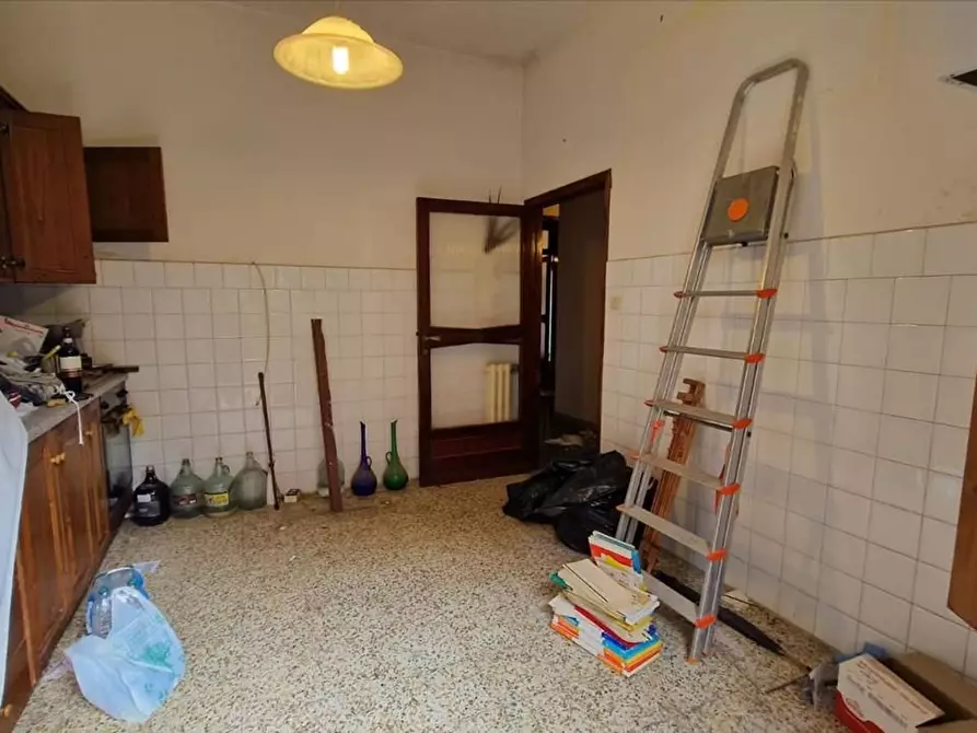 Immagine 13 di Appartamento in vendita  a Siena