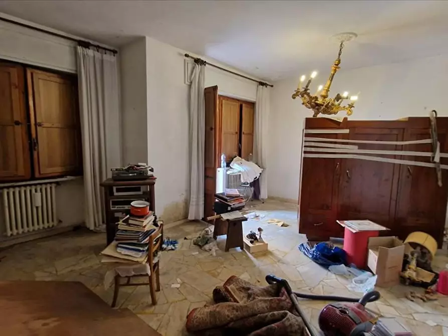 Immagine 4 di Appartamento in vendita  a Siena