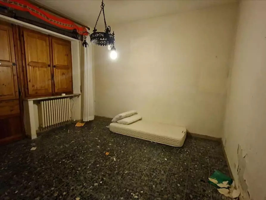 Immagine 8 di Appartamento in vendita  a Siena