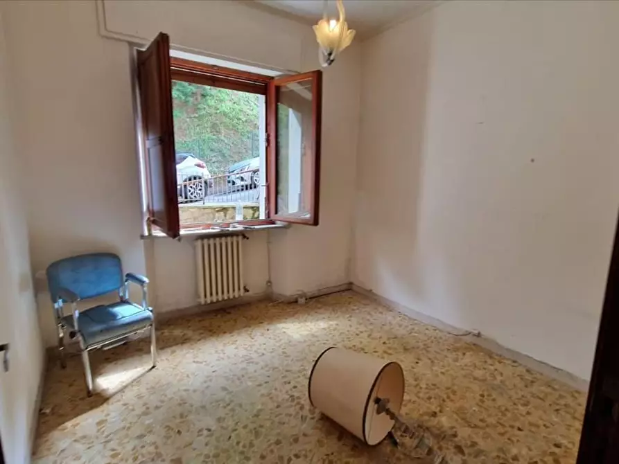 Immagine 3 di Appartamento in vendita  a Siena