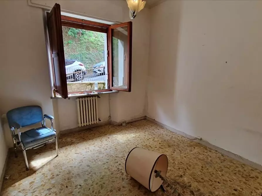 Immagine 6 di Appartamento in vendita  a Siena