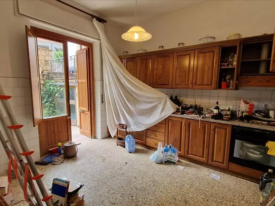 Immagine 9 di Appartamento in vendita  a Siena