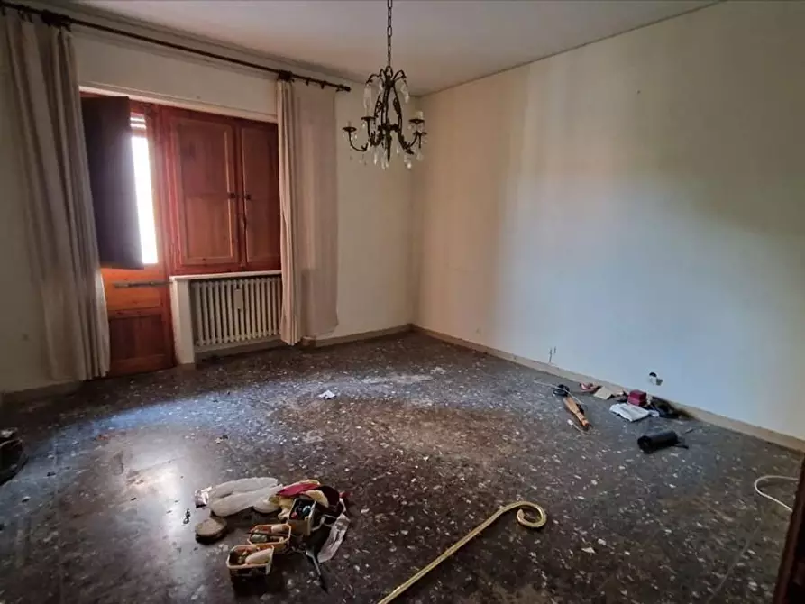 Immagine 2 di Appartamento in vendita  a Siena