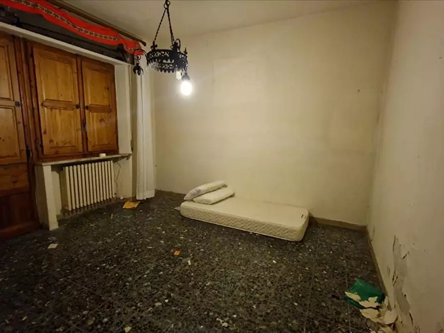 Immagine 7 di Appartamento in vendita  a Siena