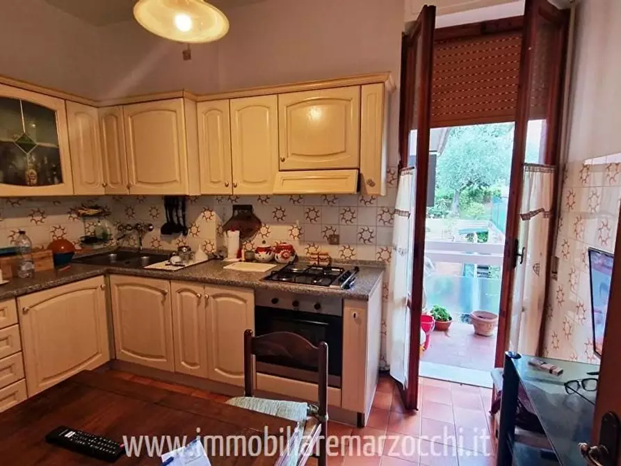 Immagine 1 di Appartamento in vendita  a Siena