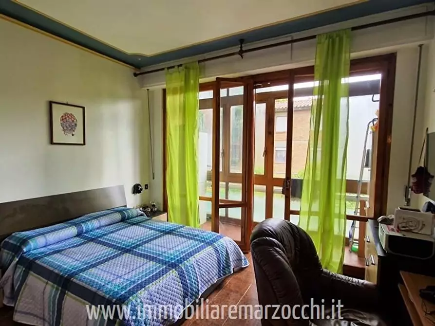 Immagine 10 di Appartamento in vendita  a Siena
