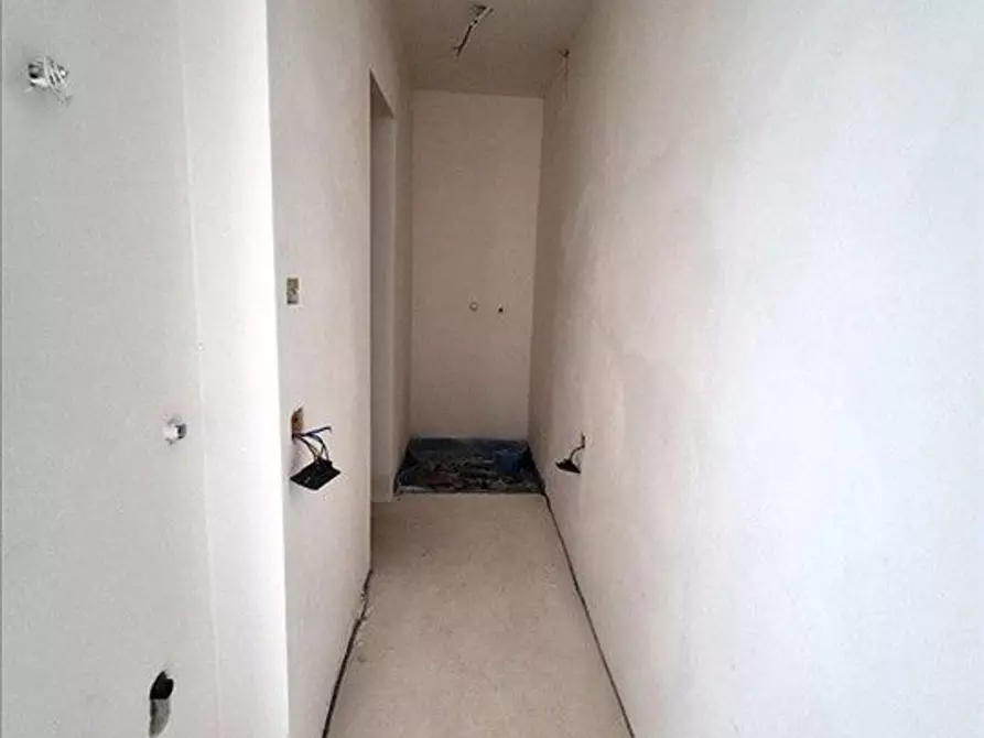 Immagine 15 di Appartamento in vendita  a Siena