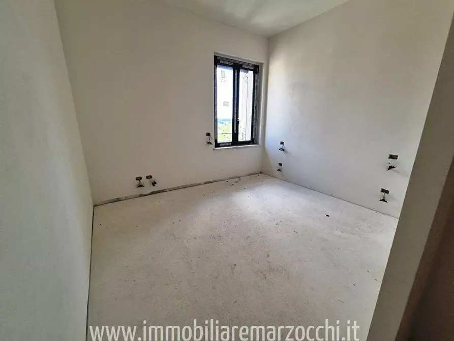 Immagine 13 di Appartamento in vendita  a Siena