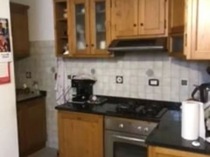 Immagine 2 di Villa in vendita  a Sinalunga