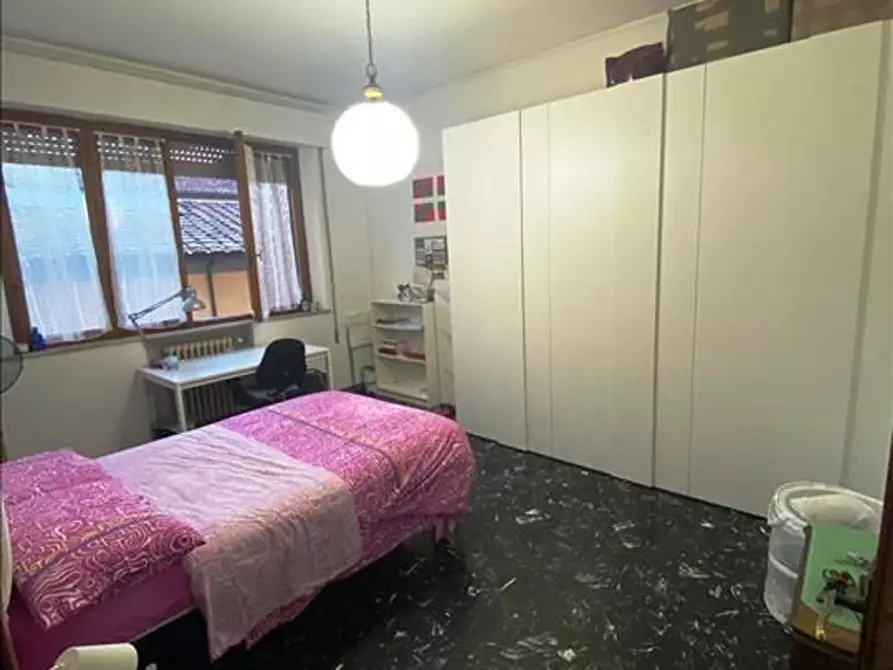 Immagine 4 di Appartamento in vendita  a Siena