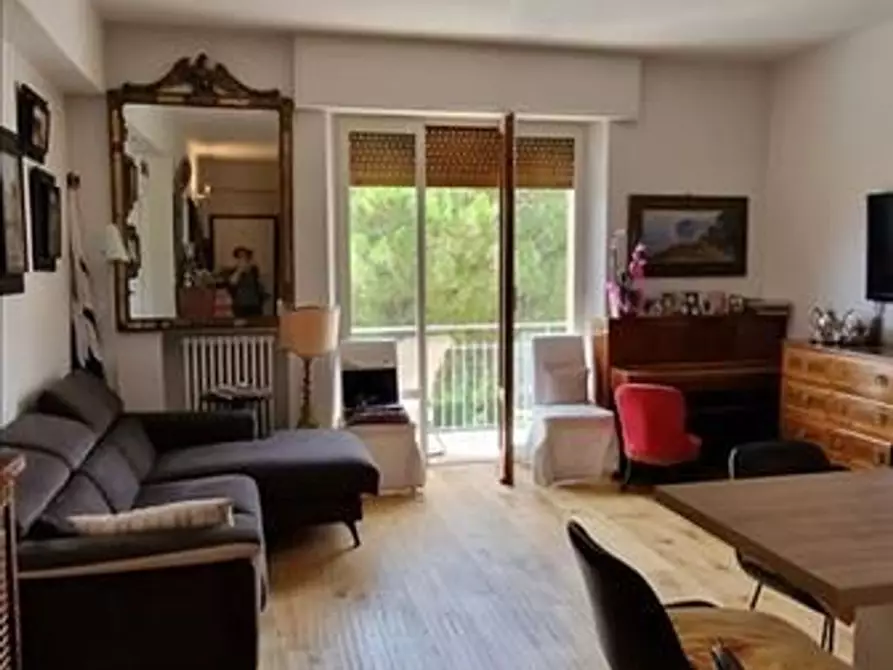 Immagine 3 di Appartamento in vendita  a Siena