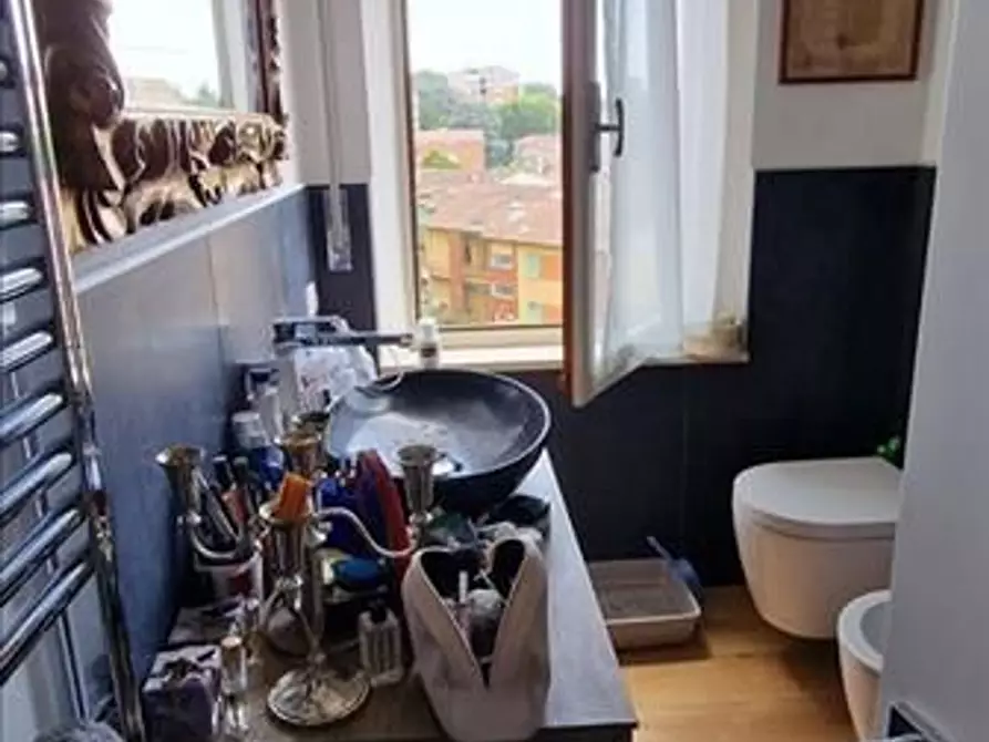 Immagine 8 di Appartamento in vendita  a Siena