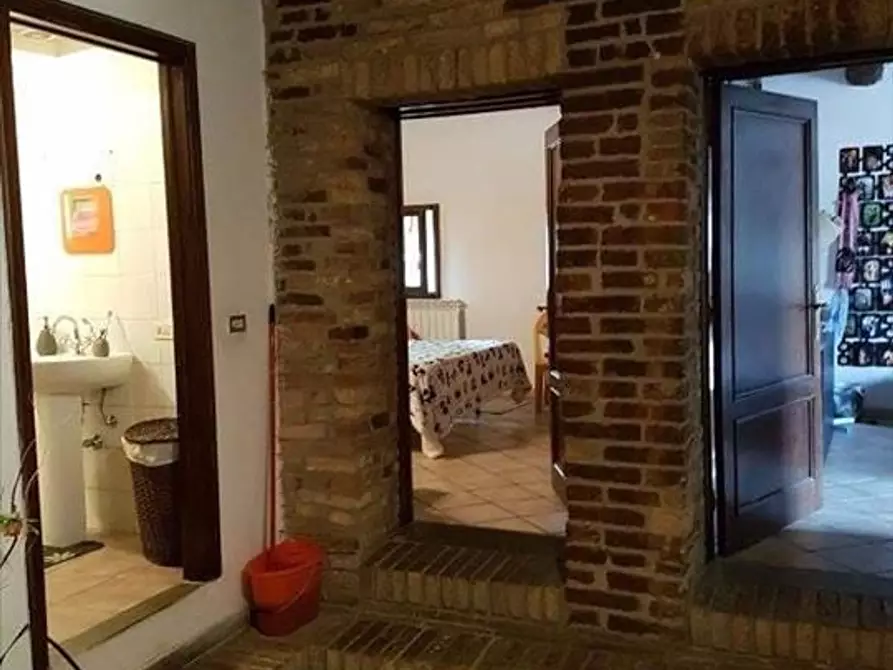 Immagine 8 di Appartamento in vendita  a Monticiano