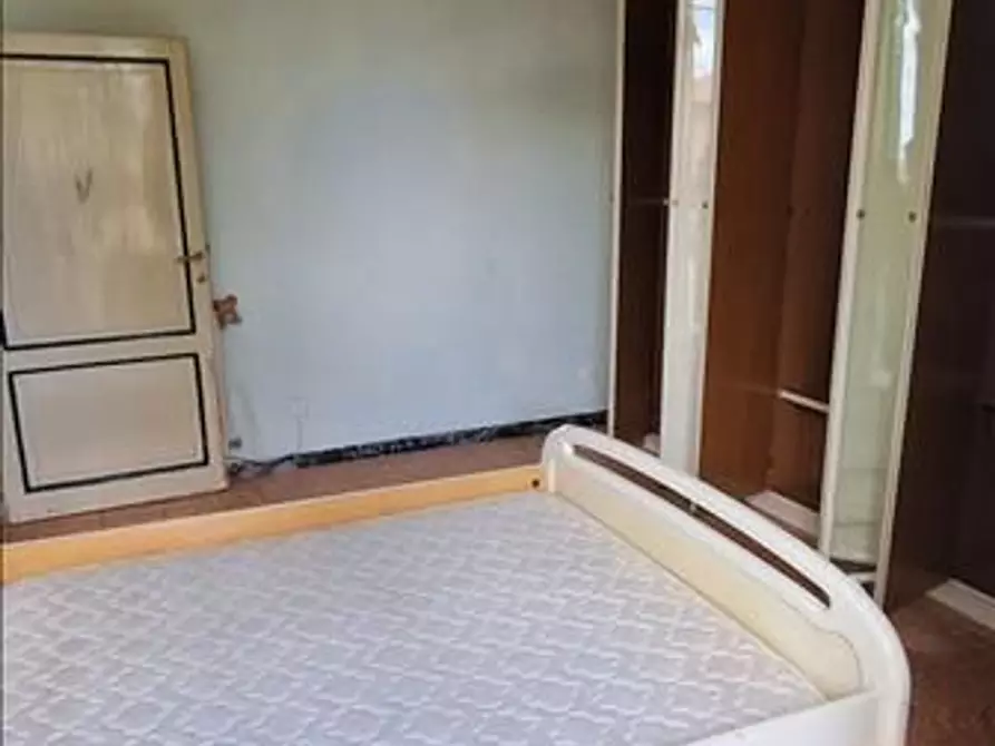 Immagine 13 di Appartamento in vendita  a Siena