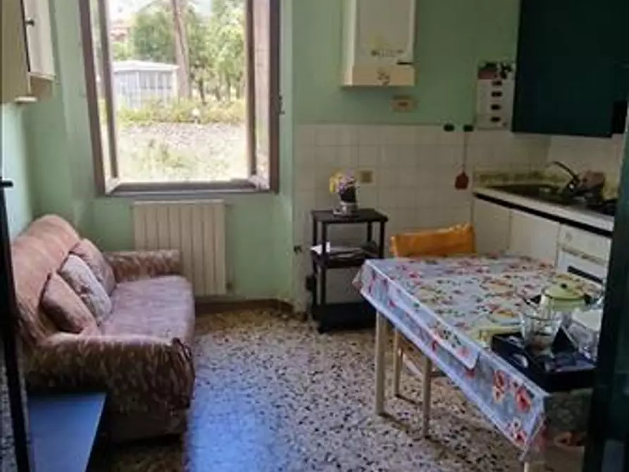 Immagine 5 di Appartamento in vendita  a Siena