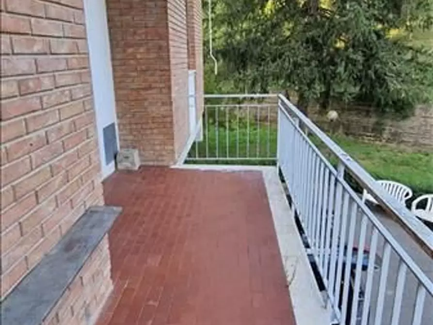 Immagine 12 di Appartamento in vendita  a Siena