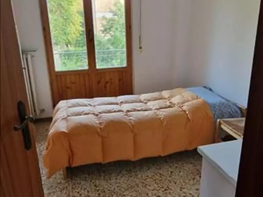 Immagine 7 di Appartamento in vendita  a Siena