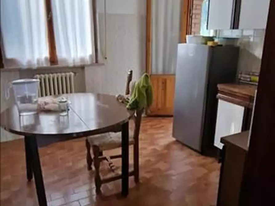 Immagine 3 di Appartamento in vendita  a Siena