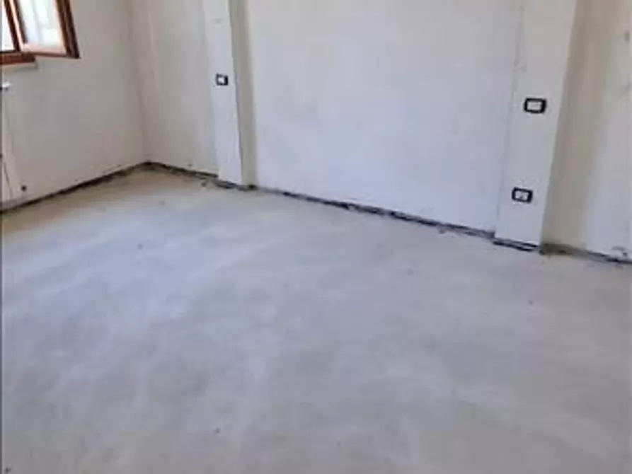 Immagine 9 di Appartamento in vendita  a Monteriggioni