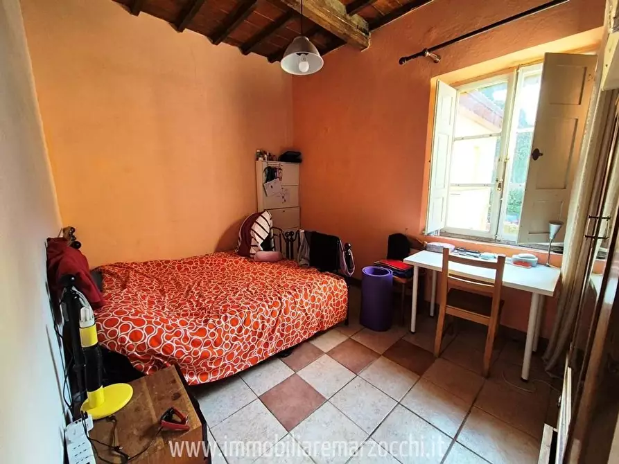 Immagine 21 di Appartamento in vendita  a Siena