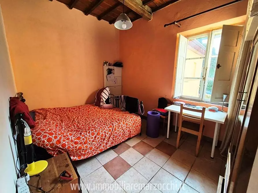 Immagine 19 di Appartamento in vendita  a Siena