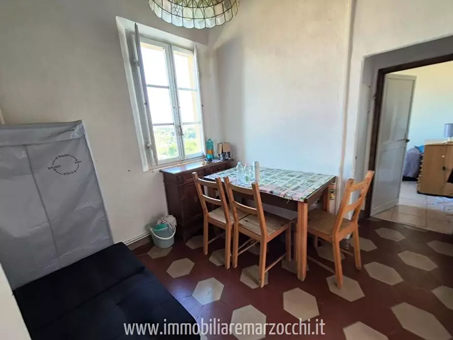 Immagine 16 di Appartamento in vendita  a Siena