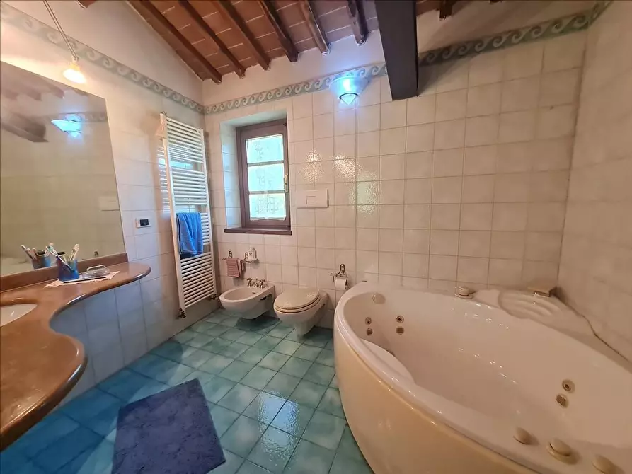 Immagine 6 di Rustico / casale in vendita  a Monteriggioni