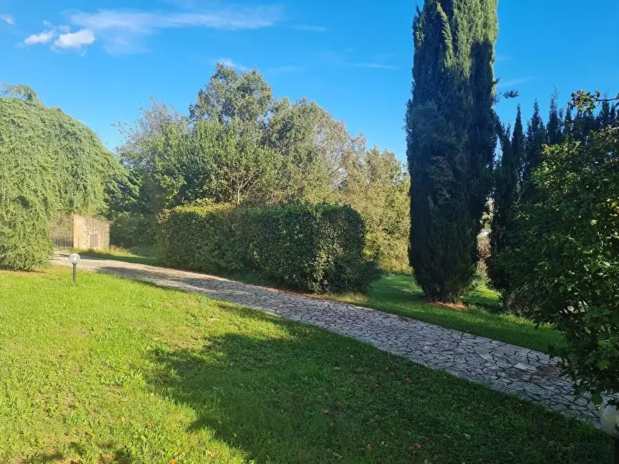 Immagine 12 di Rustico / casale in vendita  a Monteriggioni